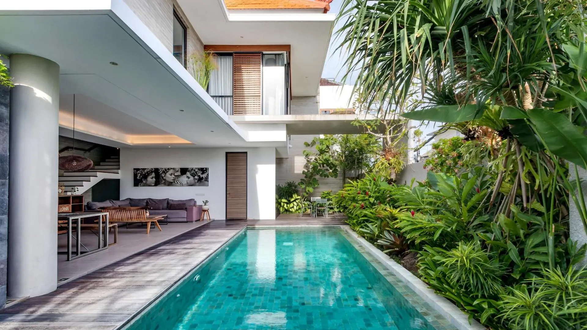 Swan Villa R Seminyak